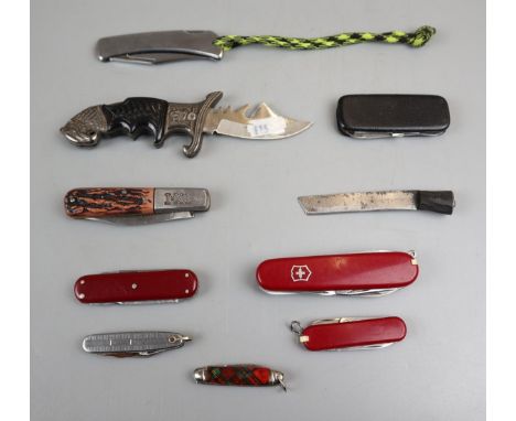 Collection of pen knives to include swiss army 