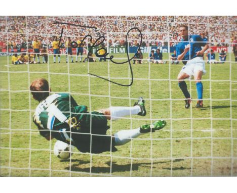 Football Claudio Taffarel signed 12x8 colour photo. Brazilian retired footballer who played as a goalkeeper and is the goalke