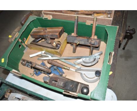 A box containing numerous woodworking tools including a Stanley no.78 plane, a Stanley no.4 plane, a Rapier plough plane etc.