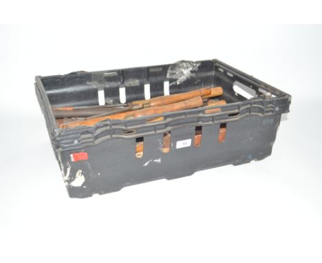 A tray box and contents of numerous vintage chisels