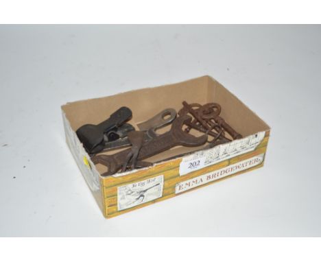 A Terry cycle basket lamp clip; various old keys, spanners etc.