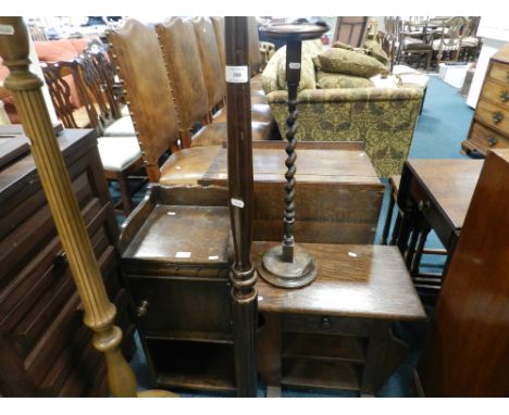 An oak veneered bedside cabinet, an oak magazine rack / occasional table, two lamp standards and a smoker's stand (5)