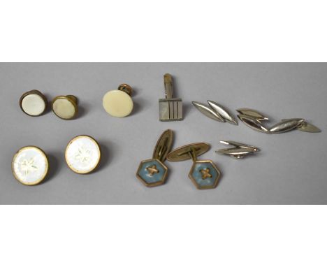 A Small Collection of Vintage Gents Studs and Cufflinks 