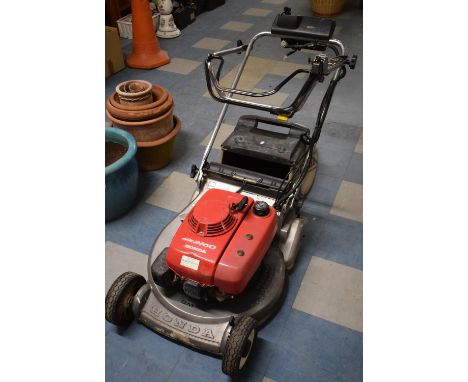 A Honda 2160 Petrol Rotary Mower with Back Roller and Grass Collecting Box, Working Order 