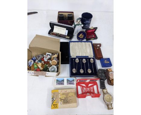 Collectables to include a boxed set of silver plated teaspoons, a Softech gents wristwatch, a vintage boxed Weetabix vista sc