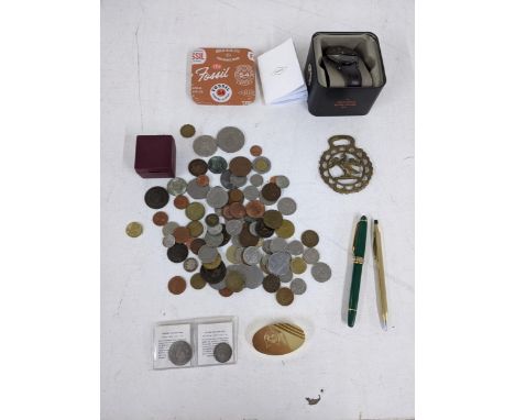Collectables to include a Fossil gents wristwatch in its branded tin with user guide, a collection of coins to include a&nbsp
