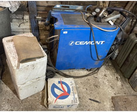Cemont Compact mig welder &amp; 2 masks with some wire.&nbsp;At a separate location in the Louth area, viewing by appointment