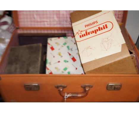 Vintage case &amp; contents 