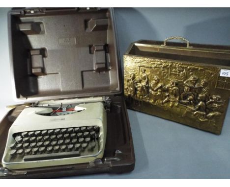 Underwood Typewriter - an Underwood 18 Typewriter in case, made in Italy also included in the lot is a metal embossed street 