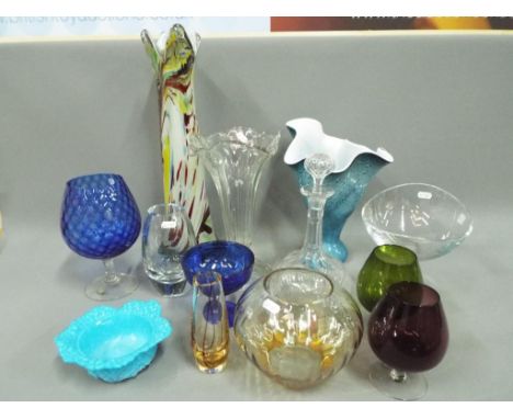 Glassware - a collection of good quality glassware to include a retro splatter vase approx 49cms (h), a blue and white handke