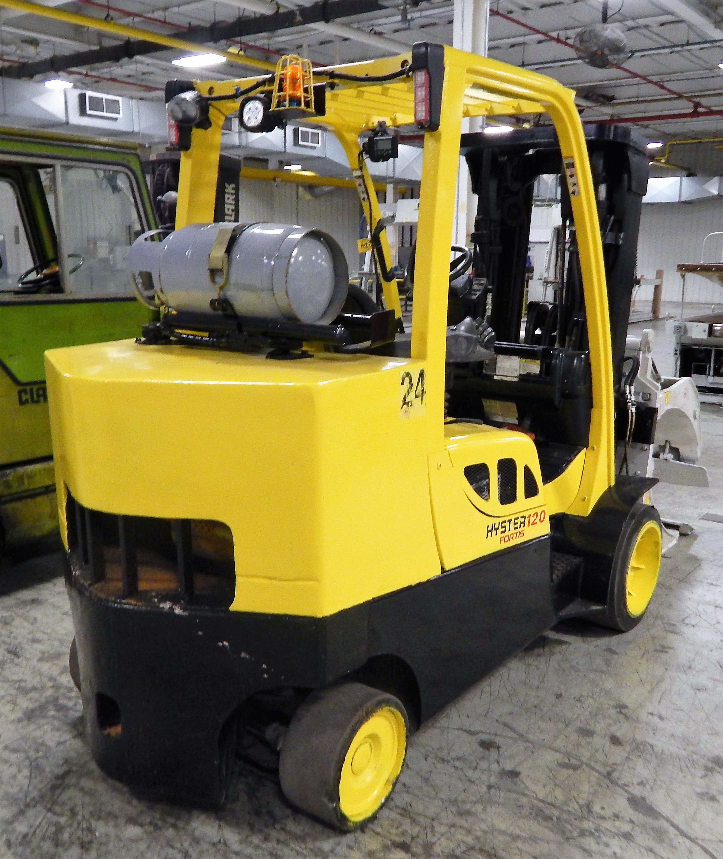 HYSTER MDL. S120FTPRS 12,000 CAPACITY ROLL CLAMP TRUCK, WITH 9879