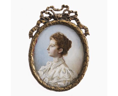 Wien 1890er JahrePrinzessin Marie Louise von Bourbon-Parma, Fürstin von Bulgarien(1870 Rom - 1899 Sofia). Brustbild nach link
