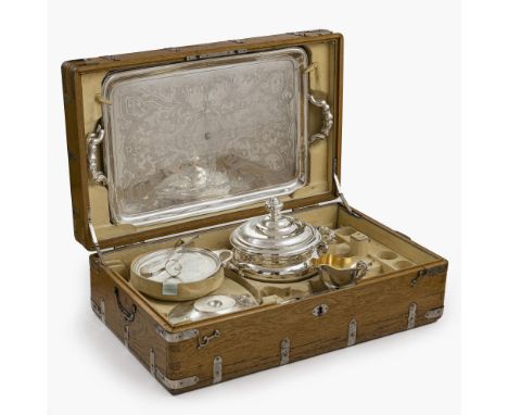 Reisegarnitur im Koffer mit SilberobjektenÖsterreich und Deutschland, 1856 und nach 1888, J. C. Klinkosch und unbekannte deut