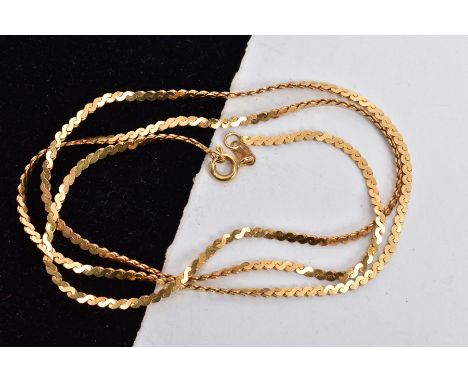 A YELLOW METAL CHAIN, 'S' link chain, fitted with a spring clasp, stamped 750, also stamped with a star 368 AR (Arezzo, Italy