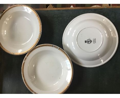 A quantity of gold and white tea and dinner wares to include Alfred Meakin Greek Key border pattern, Booths Its Silicon China