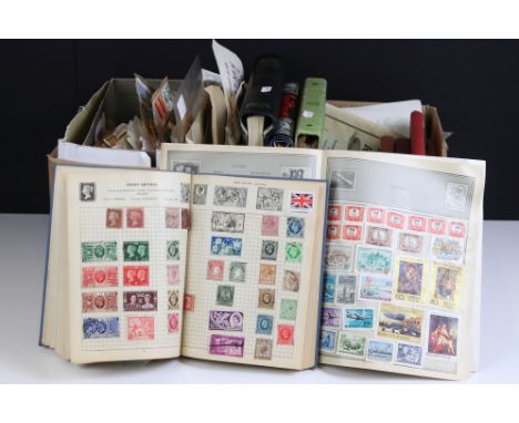 Collection of GB, Commonwealth and World stamps, in albums and loose, together with a few vintage reference books 