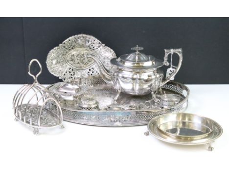 A collection of mixed silver plate to include tray, teapot, toast rack...etc. 