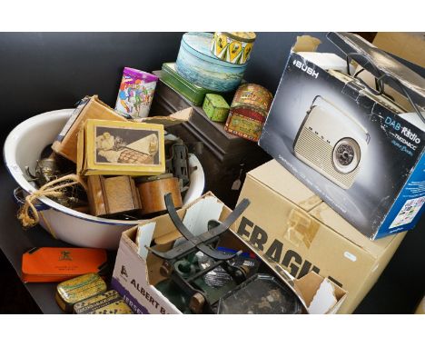 A group of mixed collectables to include deed box, enamel bowl, brassware, clock, kitchen scales, radio, vintage advertising 