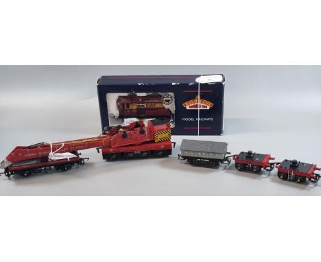 Bachmann branch line OO gauge diesel shunter No. 08683 in original box and OO Gauge heavy lifting crane with three bogies tog