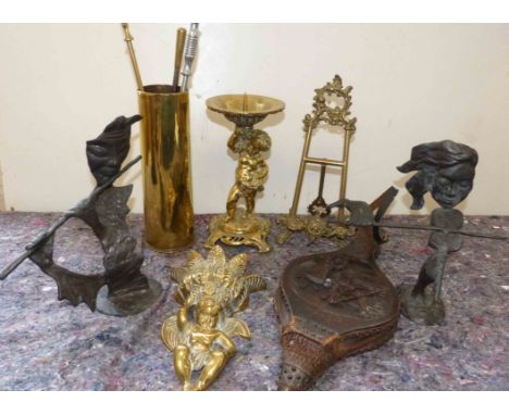 Brass table easle, pair of cast figures playing instruments Condition reports not available for this auction
