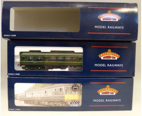 Boxed Bachmann branch line class 108 DMU two-car BR green with speed whiskers Condition reports not available for this auctio