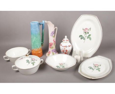 A selection of named ceramics. To include a Figgio Flint Norwegian Rose part dinner set, a Wedgwood tall jug, a Spode ginger 