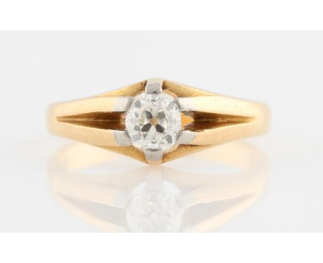 A gents diamond solitaire ring, set with an old cut diamond, measuring approx. 0.55ct, stamped 18ct, ring size R.