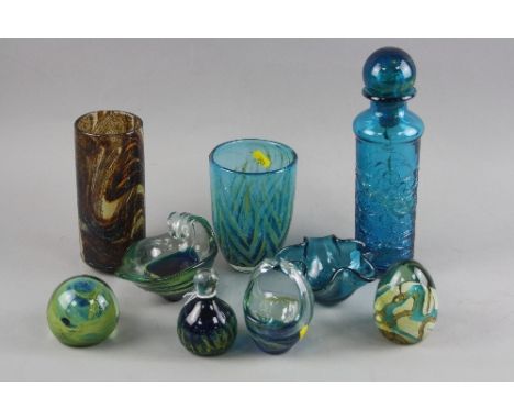 A GROUP OF MDINA GLASS, to include a blue ribbon trailed decanter, a tortoiseshell vase, a wavy edged bowl and a Tiger patter