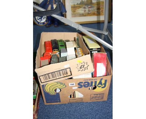 A QUANTITY OF BOXED AND UNBOXED CORGI CLASSICS DIECAST VEHICLES, majority of boxed models have Limited Edition certificates, 