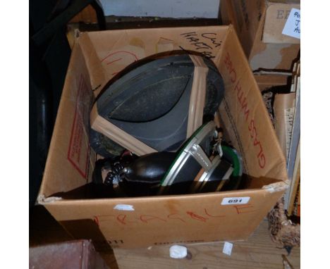 A box containing four speaker units and a pair of vintage Prizsound 909vs headphones