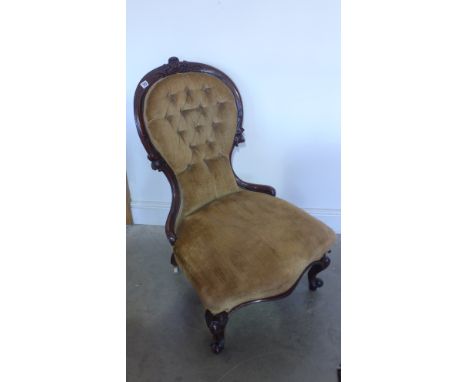 A Victorian button back nursing chair
