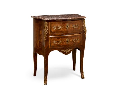 Chest of drawers; France, Napoleon III period, late 19th century.Walnut wood with marquetry decoration with rosewood and lemo