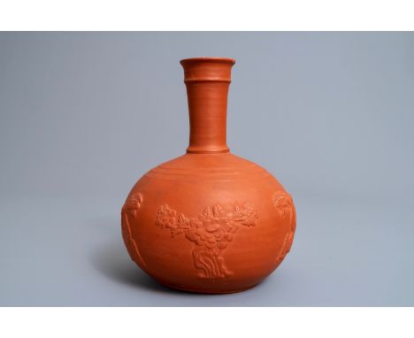 A yixing style red earthenware bottle vase, poss. Dutch Delftware, 18th C. H.: 23,5 cm---------Please request condition repor