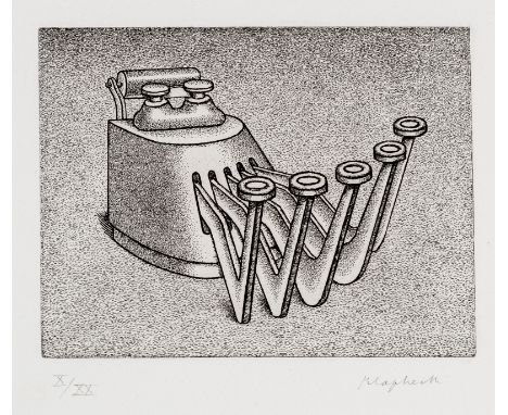 Klapheck, KonradDüsseldorf, geboren 1935Blattgröße: 39,5 x 26,5 cm; 12,5 x 16,5 cm, o. R.Kleine Schreibmaschine, 1980. Radier