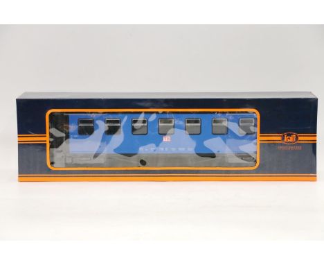 Train G gauge model railways, six 757-5803 TB coaches in blue, each boxed. (6) 