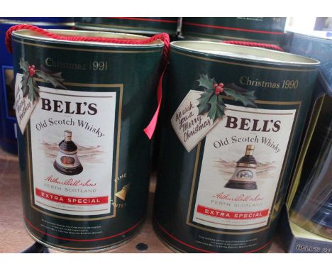 Ten Bell's Old Scotch whisky Christmas decanters, 70cl, 40%, each in cylindrical cartons 