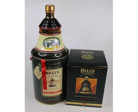 Mixed lot to include two Bell's Scotch whisky decanters in carton; one other loose; sundry table wines, sherries etc (17)