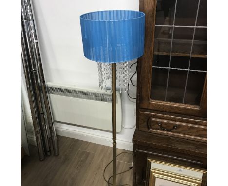 STANDARD LAMP