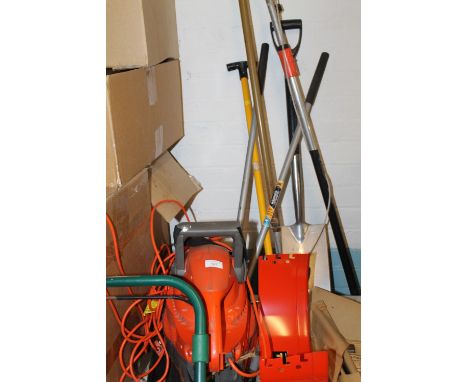 A FLYMO 1500 GARDEN VAC TOGETHER WITH A QUANTITY OF GARDENING TOOLS, ETC 
