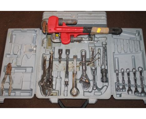 A CASED SPANNER SET A/F TOGETHER WITH TWO HEAVY DUTY WRENCHES 