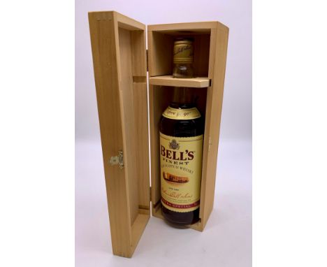 Bell's Finest Old Scotch Whiskey 1975-1993 commemorative staff bottling in wooden case