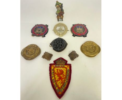 Collection of military badges to include Queens rifle volunteer brigade, The Life Boys badges, Scottish Rifle Asssociation ba