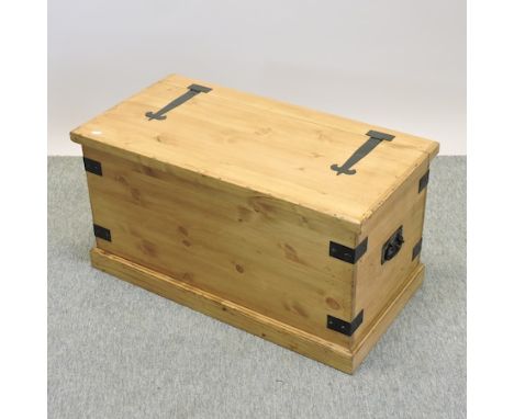 A handmade pine trunk, with a hinged lid, 81cm