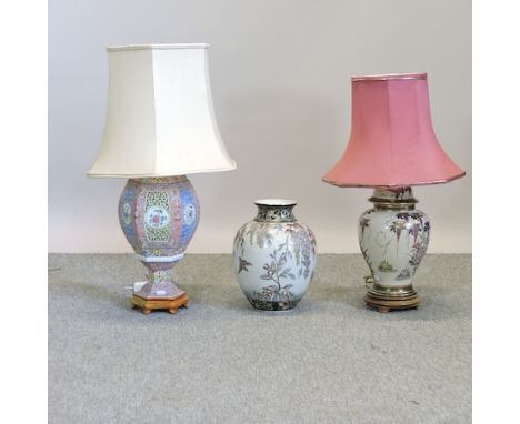 An oriental table lamp and shade, 74cm high overall, together with another and an oriental vase