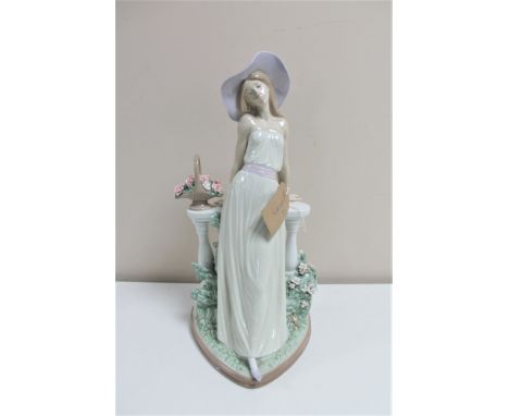 A Lladro figure no. 5378, Time for Reflection CONDITION REPORT: In very good condition with no apparent losses. 