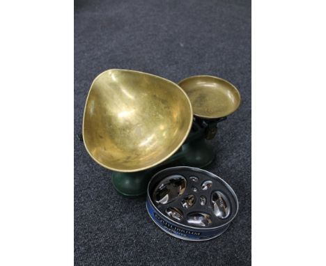 A set of vintage kitchen scales with weights 