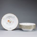 6 Suppenteller - Neuosier: Bunte Blumen und Schmetterlinge. KPM Berlin 1993-2000.