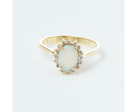 STERN - Opal-RingFa. H. Stern, Brasilien. 750/- Gelbgold, gestemp. Gewicht: 16,6 g. Punze (S) für Stern. 1 Opale im ovalen Ca