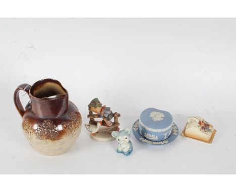 Collection of ceramics, to include a Harvest ware jug, Goebel figure, two pieces of Wedgwood jasper ware, a small bear, and a