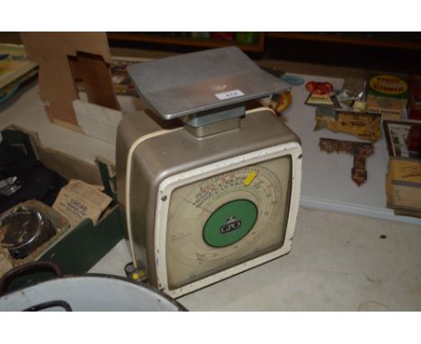 A set of vintage GPO scales 